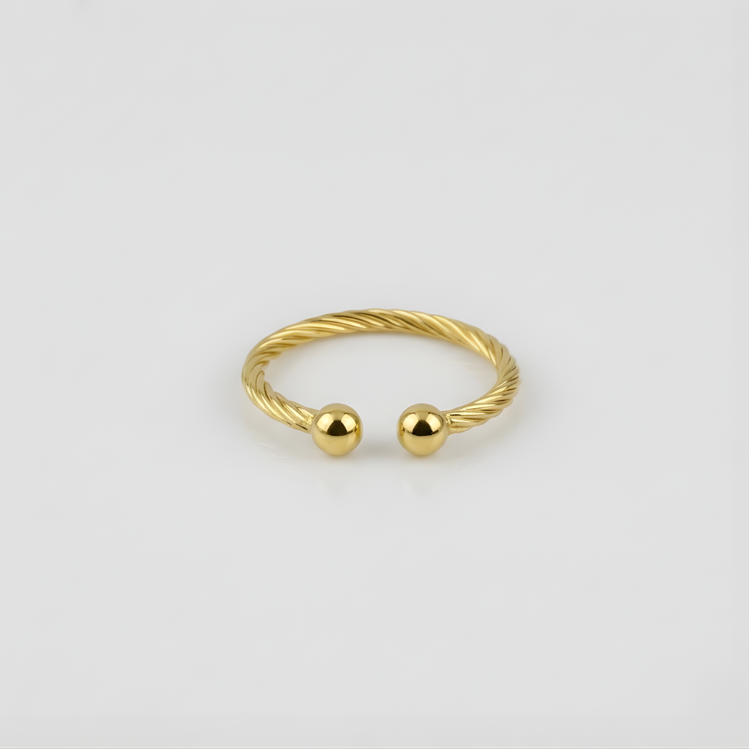 Open Twisted Ring