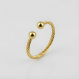 Open Twisted Ring